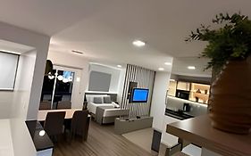 Charmoso e tecnológico! Piscina panorâmica!